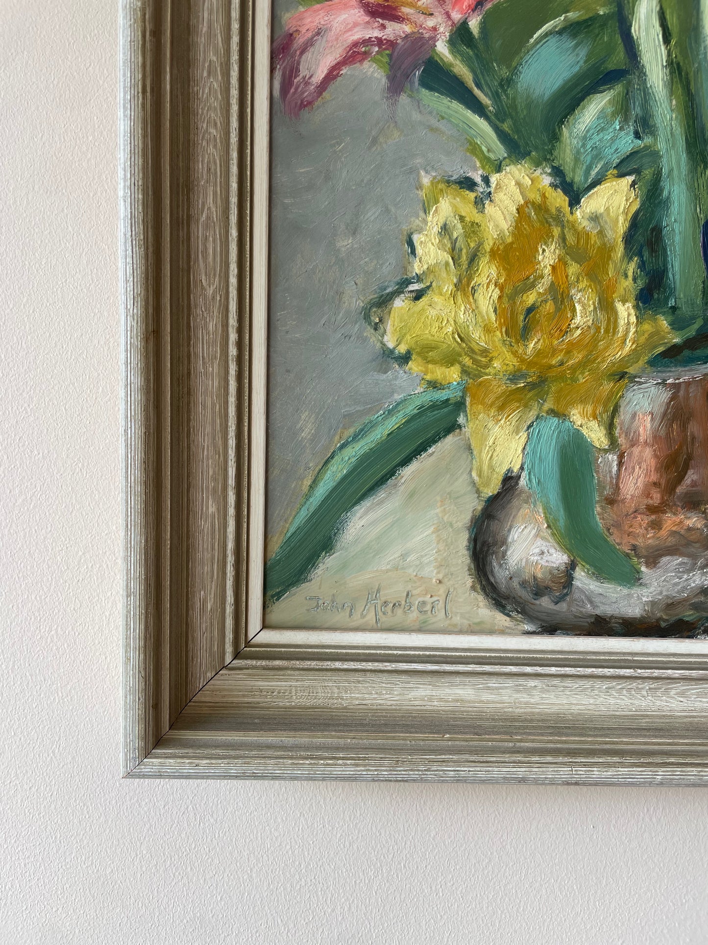TULIPS & DAFFODILS