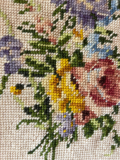 PASTEL FLOWER TAPESTRY