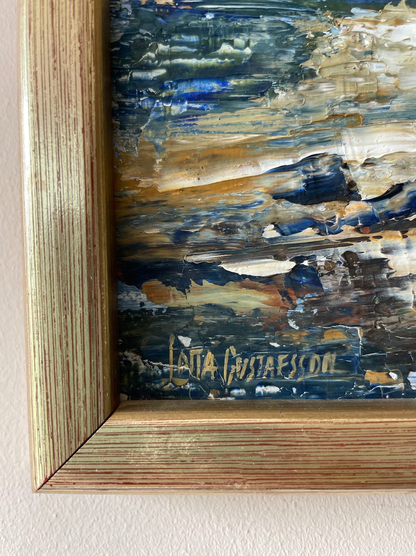 ABSTRACT SHORE