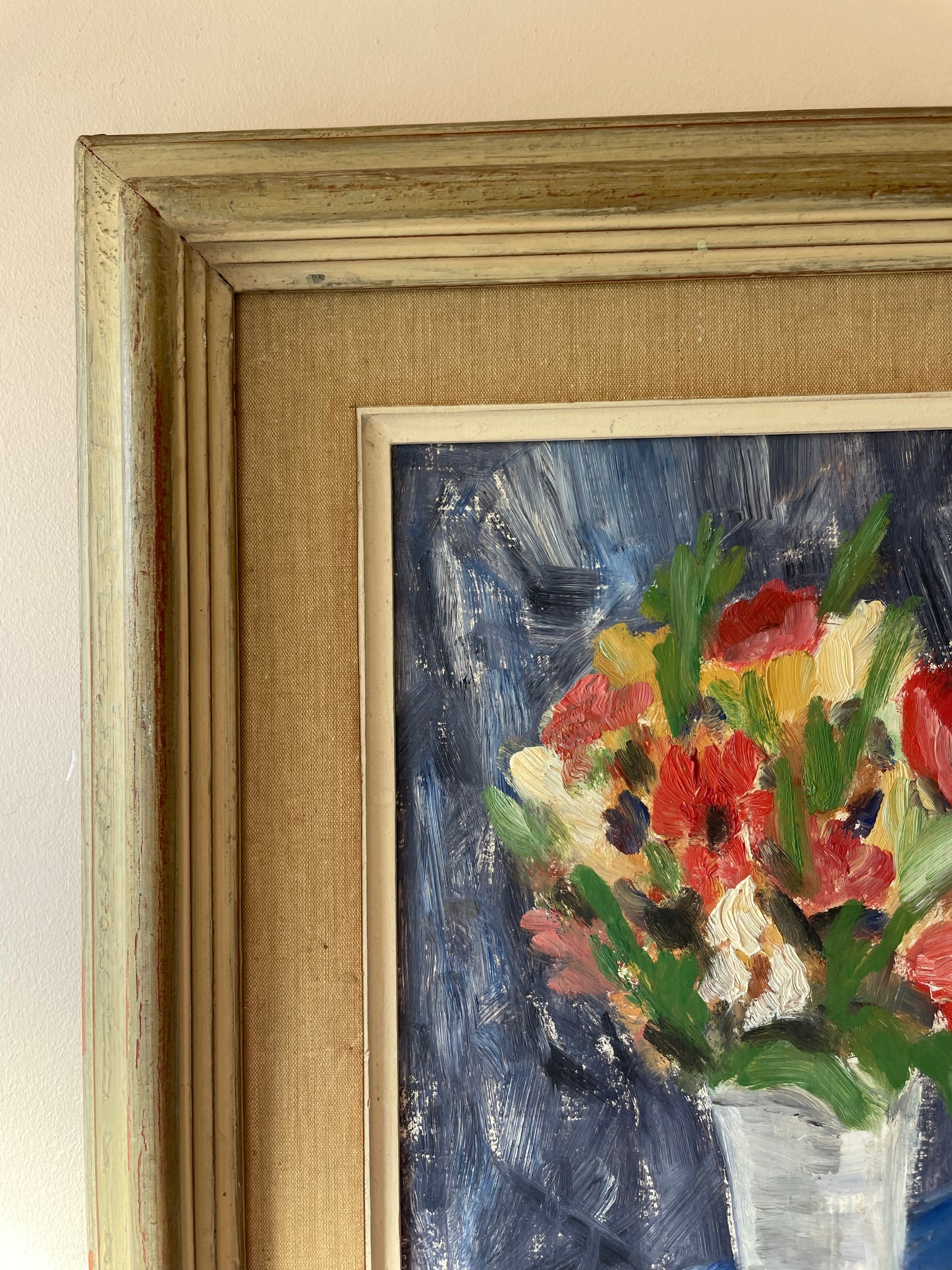 BLOOMS ON BLUE