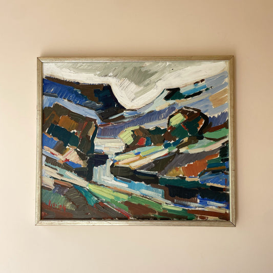 HILLS & SKY